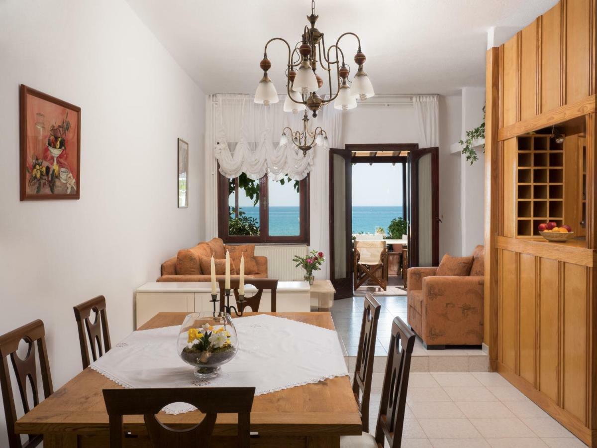 Romantic Corner Maisonette Houses Сталос Экстерьер фото